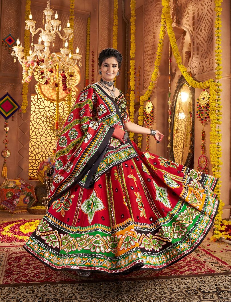 Ruhaniya Chaniya Choli – Maroon Organic Cotton Set with Aari & Foil Print