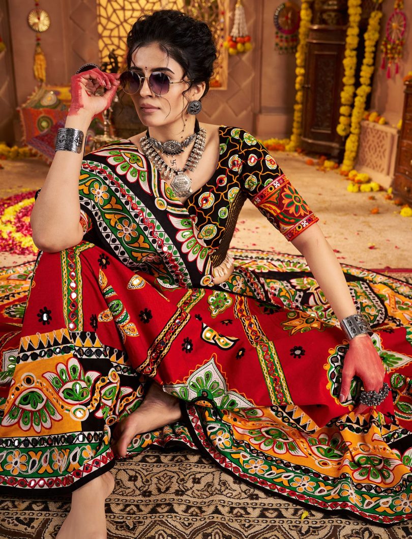 Ruhaniya Chaniya Choli – Maroon Organic Cotton Set with Aari & Foil Print - Image 5