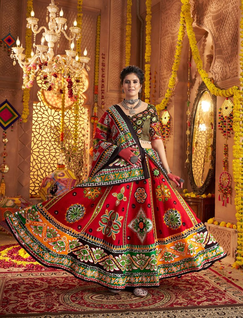 Ruhaniya Chaniya Choli – Maroon Organic Cotton Set with Aari & Foil Print