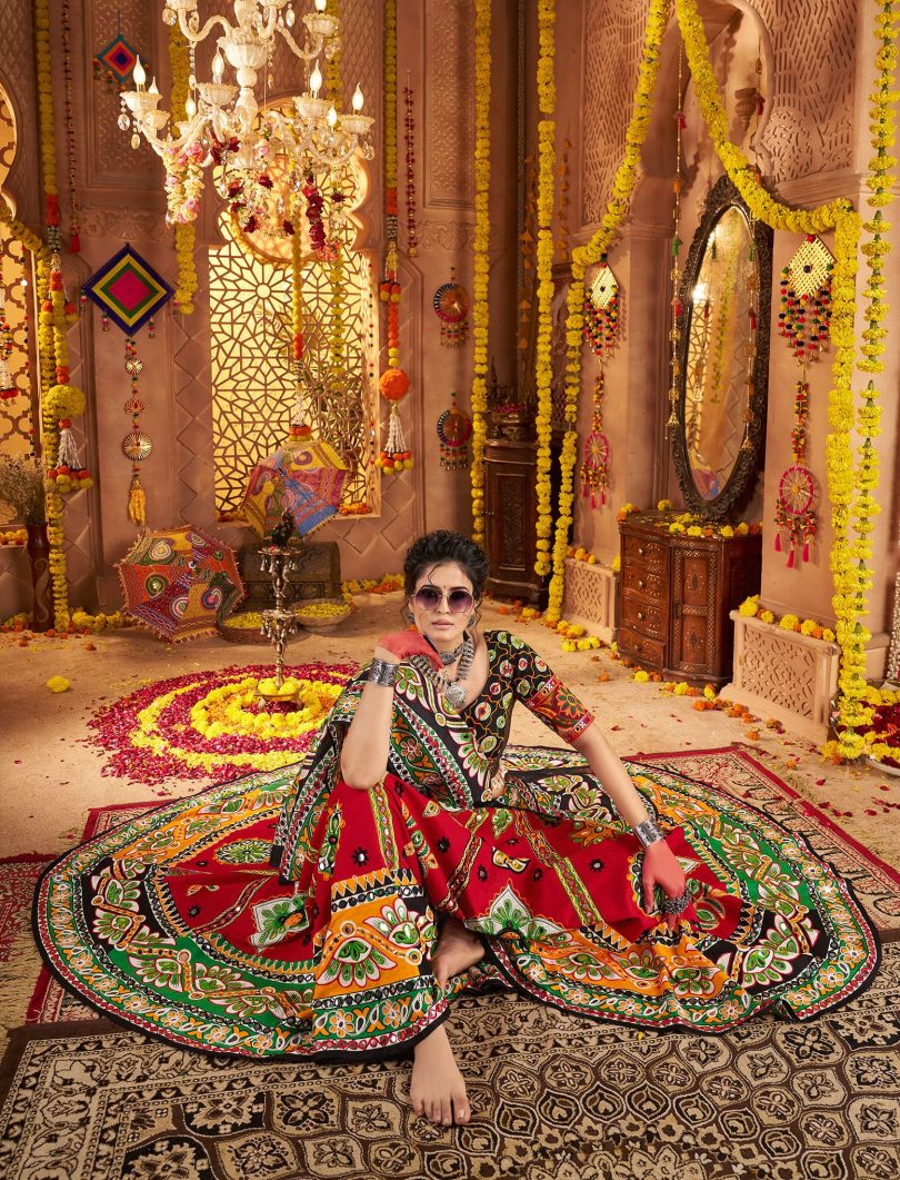 Ruhaniya Chaniya Choli – Maroon Organic Cotton Set with Aari & Foil Print - Image 3