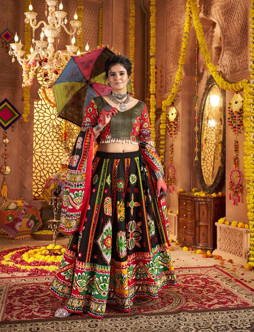 Royal Noir Chaniya Choli – Aari & Foil Elegance in Organic Cotton - Image 6