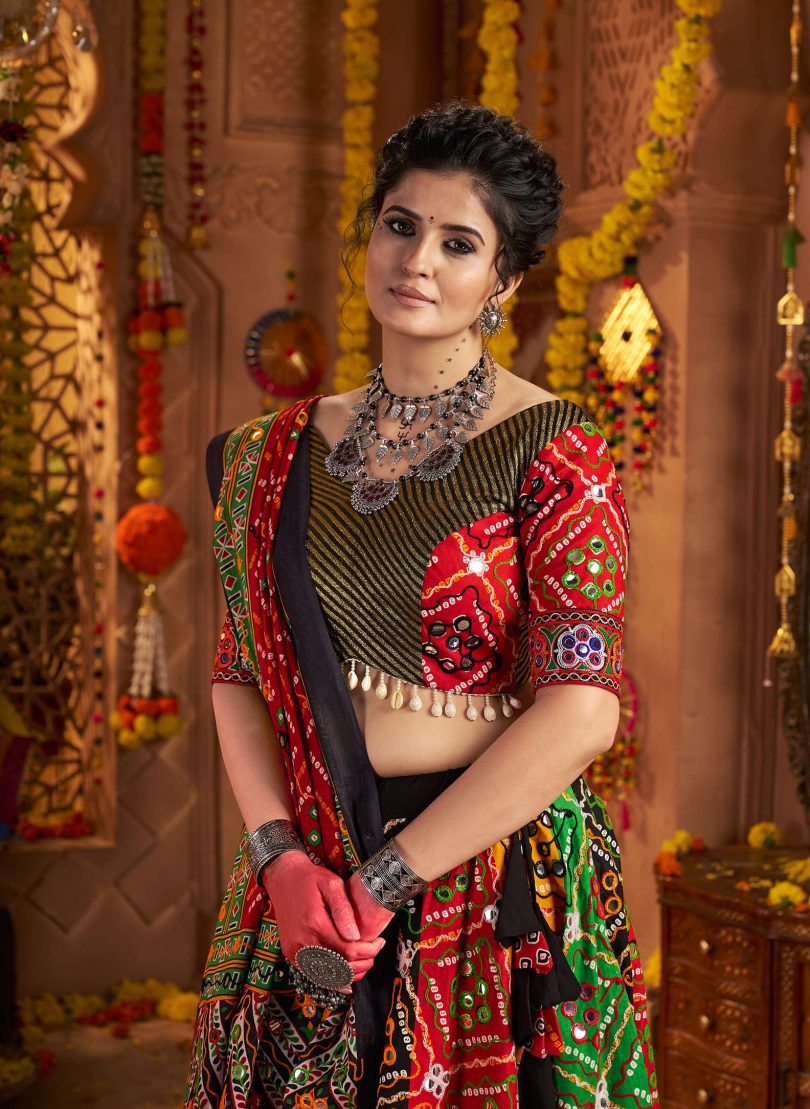 RangSaaj Chaniya Choli – Multi-Hued Aari & Foil Glam in Organic Cotton - Image 2