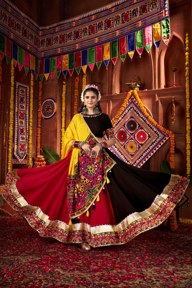Rangtaari Chaniya Choli – Multi-Color Mirror & Kutchi Work Set - Image 3