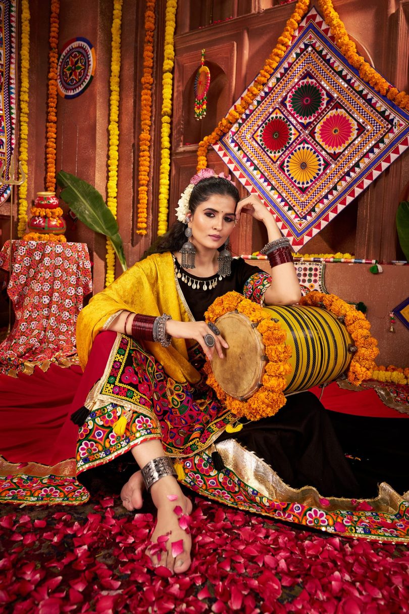 Rangtaari Chaniya Choli – Multi-Color Mirror & Kutchi Work Set - Image 2
